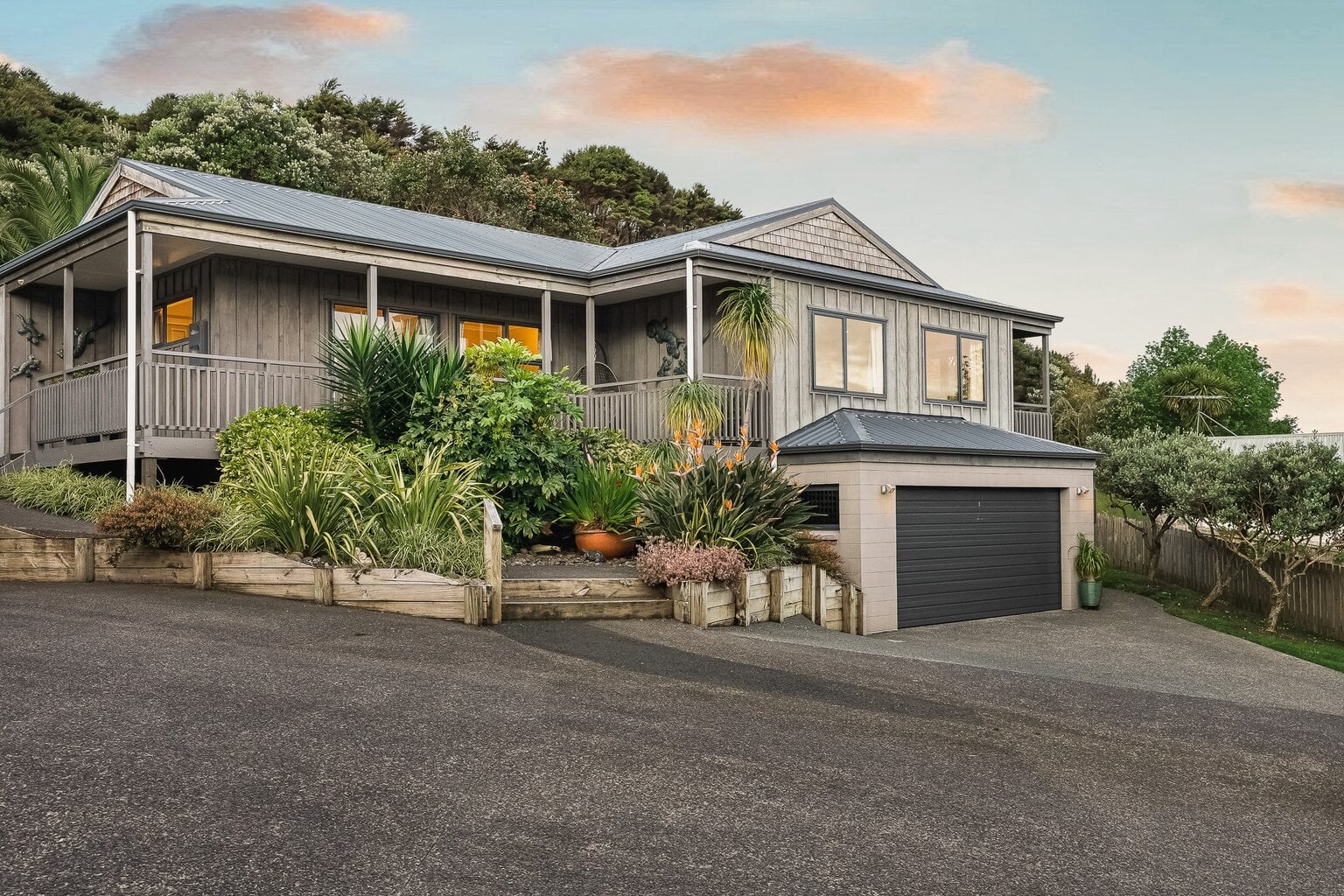 Meyer Real Estate - 14 Apollo Place - Snells Beach