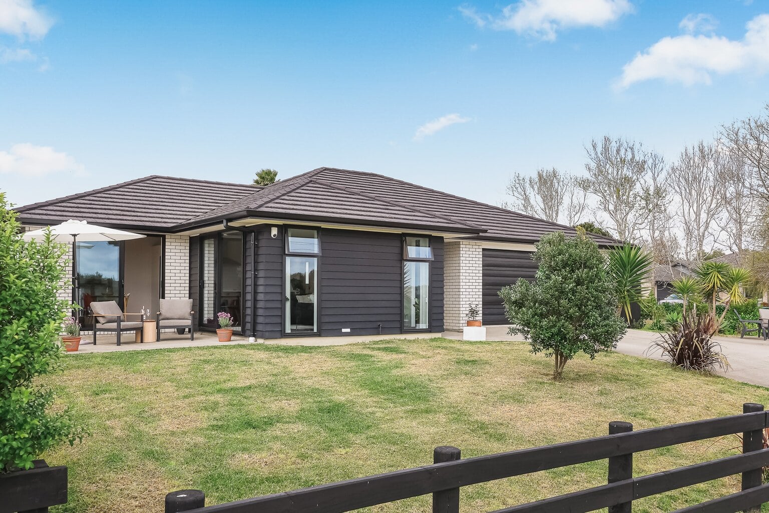 Meyer Real Estate - 41 Dawson Road - Snells Beach