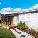 Meyer Real Estate - 33 Brigitte View - Snells Beach